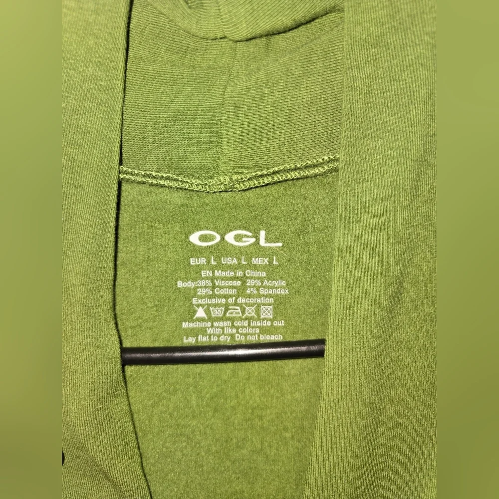 OGLmove Women's Green Sweater - Picture 2 of 5